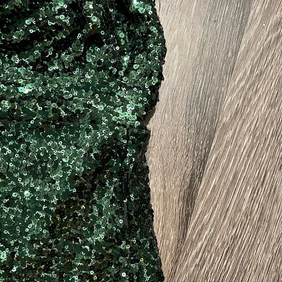 Green Sequin Cowl Neck Dress New - Picture 2 of 7
